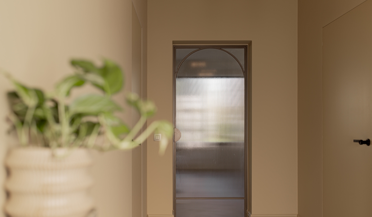 Fraam in het Sundae Huis: Stalen deuren als blikvanger